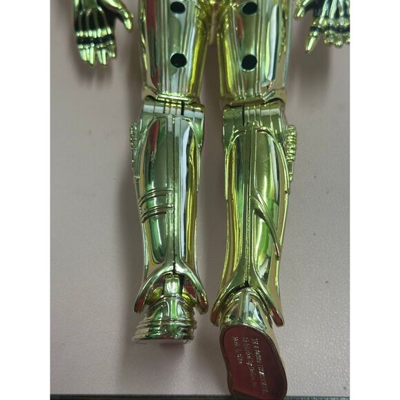Kenner/Hasbro collector series C-3PO 12” figure - Picture 8 of 8